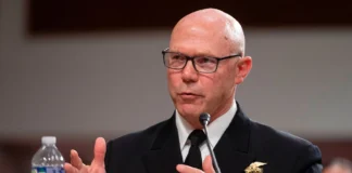 The Pentagon is pushing for AI on the battlefield. This top military leader is urging caution