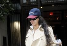 Rihanna Masters the Art of the Errands Outfit