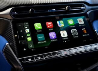 Car manufacturers move away from Android Auto as demand for data and control grows