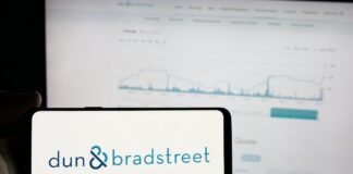 Dun & Bradstreet Adds Agentic AI to Compliance Workflows