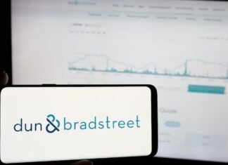 Dun & Bradstreet Adds Agentic AI to Compliance Workflows