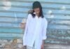Don’t Like Flip-Flops? This Closed-Toe Shoe and Skirt Combo Is So French Girl-Coded