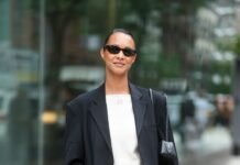 5 Ways to Style A ’60s Shift Dress for Summer
