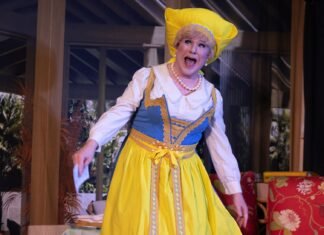 THEATER Handbag’s Golden Girls return with fun ‘Cheese Pyramid’ scheme