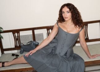 “I Would Like That To Be My Funeral Shroud”—Olivia Cooke Had a Killer Time at the Thom Browne Show in Milan