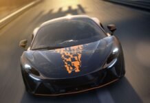 Limited-edition McLaren Artura 1000GP breaks cover, gets bespoke livery