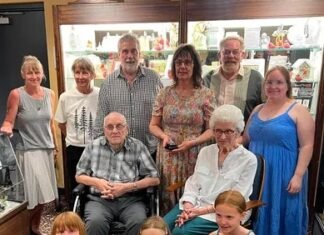 Granite falls Jewelry store receives SBA award