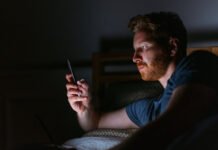 Use of artificial intelligence for mental health splits opinion