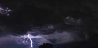 Tornado and severe thunderstorm watches issued in Minnesota