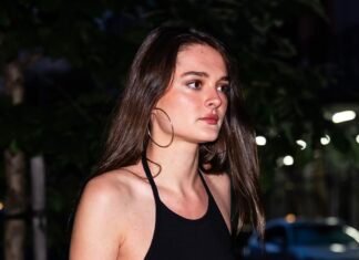 It’s Here: The 2026 It-Girl Way to Wear Sneakers With a Dress