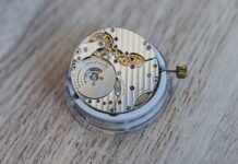 Industry News: Vaucher Manufacture Fleurier Unveils The VMF 5500, Its Upgraded Micro-Rotor Movement