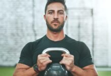 The ‘Handbag Curl’ Hits Your Biceps and Forearms in One Move – Use it to Force New Muscle Growth