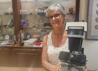 Riper to retire, looking for new owner at Sunset Hill Jewelers