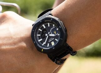 Casio’s New Travel-Ready Pro-Trek Watch Has a Unique Strap That Can Carry Cash