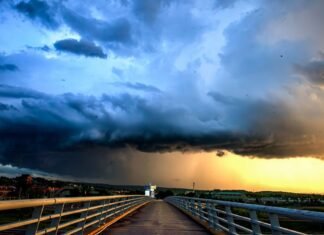 Severe thunderstorm watches and warnings for parts of CNY through late day 4th of July