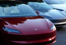 Tesla sales rebound last quarter, exceed analyst expectations