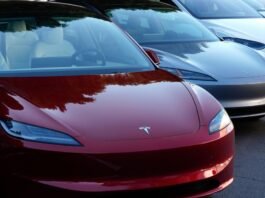 Tesla sales rebound last quarter, exceed analyst expectations