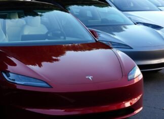 Tesla sales rebound last quarter, exceed analyst expectations