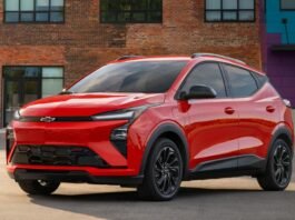 Chevrolet Bolt vs. Nissan Leaf, an Edmunds $30,000 EV comparison