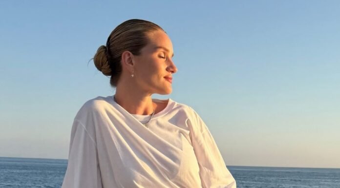 Suddenly, the Chicest Women in Their 30s and 50s Are Swapping Linen Trousers for This Trending Alt