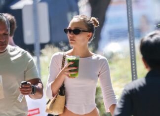 Lily-Rose Depp Puts an It-Girl Spin on the Errands Outfit