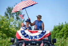 Thousands brave heat to watch Bangor-area 4th of July parade