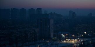 Need power during a blackout? Car makers want you to buy vehicles with that in mind