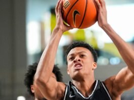 Kentucky Basketball team watches Ryan Hampton at EYBL Las Vegas