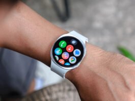 How Long Do Users Say Android Watches Typically Last?