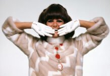 It Was A Jewelry Trend The Rich & Famous Loved – And Now It’s A Vintage Treasure