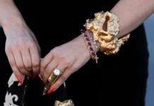 One Of 2026’s Biggest Jewelry Trends Reverses An Outdated Styling ‘Rule’