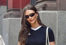 You’re Only 3 Items Away From Wearing the Coolest Flat-Shoe Outfit Trend of Late Summer 2026