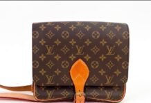 Rare Louis Vuitton bag stolen at Chicago’s Randolph Street Market ‘within seconds,’ vendor says