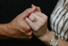 A Jewellery Expert Breaks Down Taylor Swift’s Rare $1.5 Million Engagement Ring