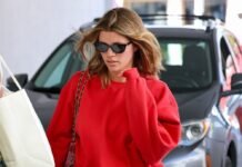 Sofia Richie Just Wore the “Dated” Trainer Trend That’s Actually +209% In Sales Right Now