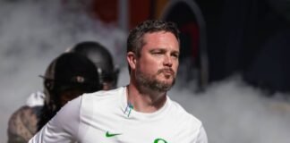 Oregon Watches Quarterback Recruiting Target Commit to USC Trojans