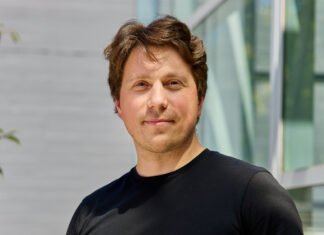 His Start-Up’s Goal: A.I. That Is Trainable and Not Controlled by a Big Company
