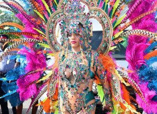 Rihanna Makes a Glorious Return to Carnival With One of Her Best Looks Yet