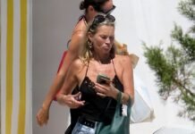 Kate Moss Paired Her Denim Mini Skirt With a Summer Shoe Trend I Thought I’d Never See on Over 50s