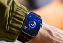 Future Apple Watches may offer more screen sizes or a display-free model