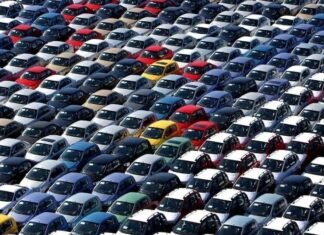 Car market remains buoyant, up 3.9% in July, but the boost from incentives is running out