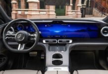Are Mercedes cars too screen heavy? It could be about to get worse