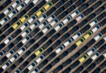 German carmakers face historical crisis as Chinese competition and market contraction erode profits