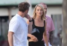 Margot Robbie Just Wore the Sophisticated Skirt-and-Shoe Combination That French Girls Love